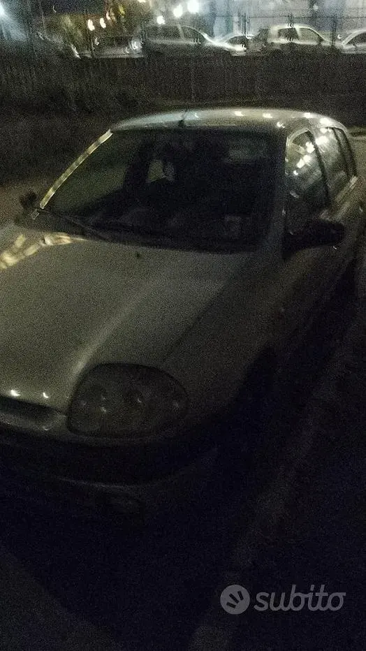 Usata Renault Clio 58 CV (42 kW) 1999 Grigio Berlina