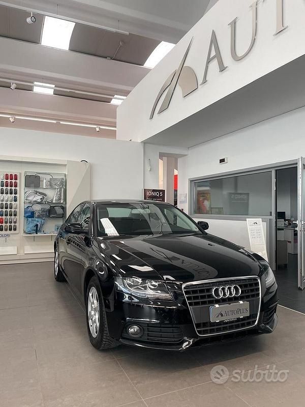 Usata 2012 Audi A4 Business Plus Tre volumi | 10.500 € (Buon prezzo) - Immagine 1/4