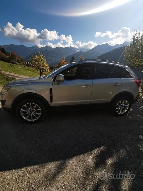 Usata Opel Antara 163 CV (119 kW) 2013 Grigio SUV