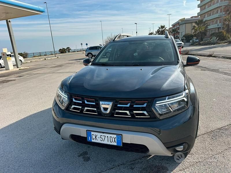 Usata Dacia Duster 101 CV (74 kW) 2022 Grigio SUV