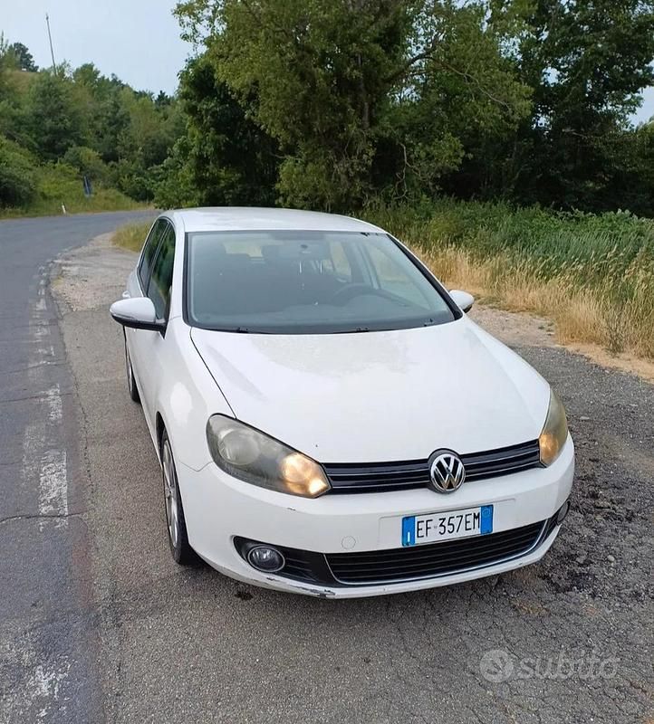 Usata VW Golf VI 140 CV (102 kW) 2010 Bianco Utilitaria