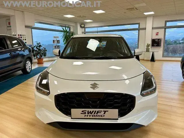 Nuova Suzuki Swift 82 CV (60 kW) 2026 Arancione Utilitaria