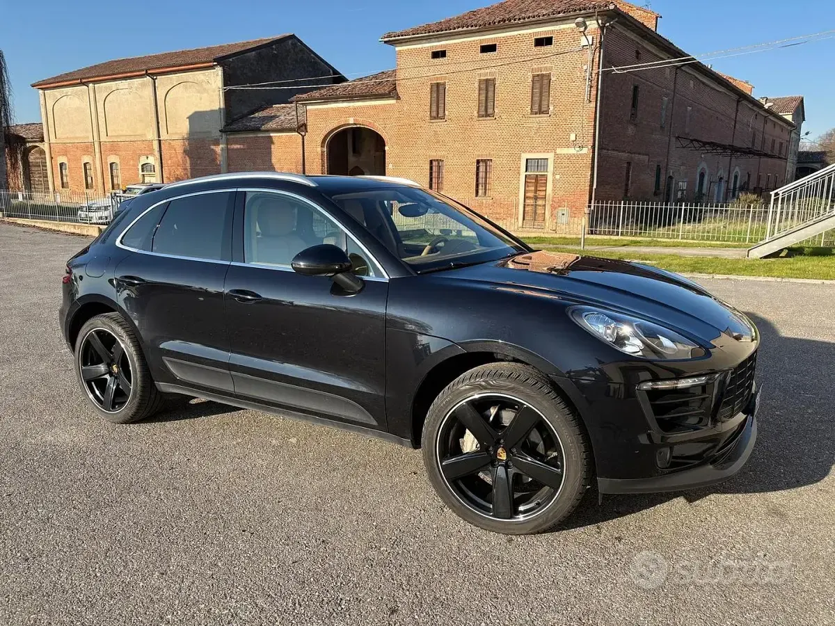 Usata Porsche Macan 250 CV (183 kW) 2015 Nero SUV