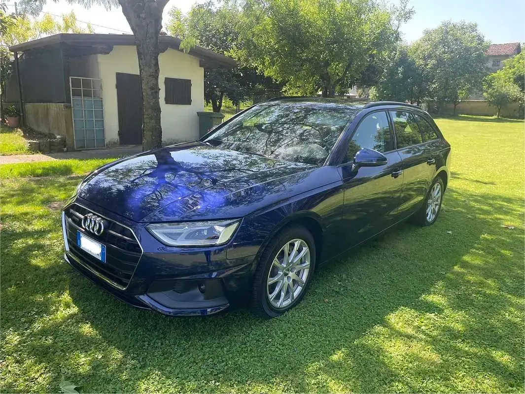 Usata Audi A4 Advanced 190 CV (139 kW) 2019 Blu/azzurro Station wagon