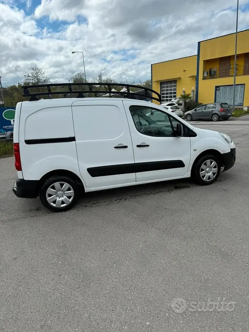 Usata Citroën Berlingo 90 CV (66 kW) 2010 Bianco Monovolume