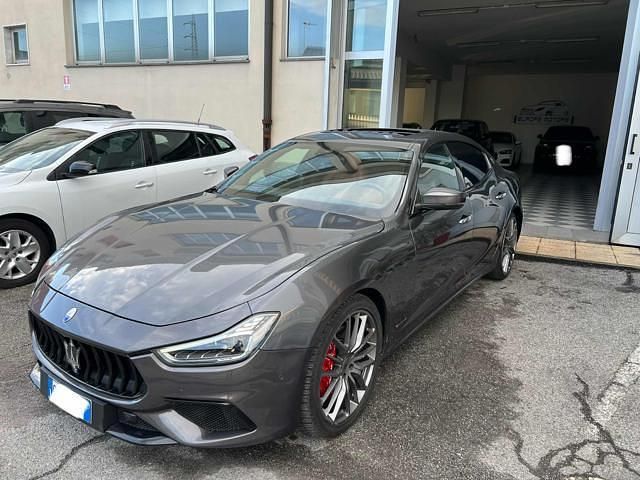 Usata Maserati Ghibli 275 CV (202 kW) 2018 Grigio scuro Berlina