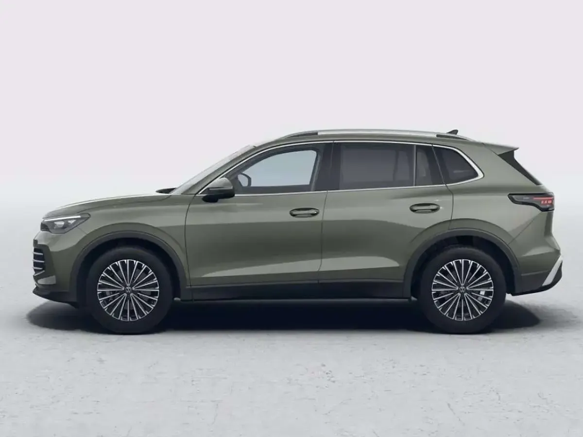 Nuova VW Tiguan Elegance 150 CV (110 kW) 2026 Velvet green metallizzato SUV