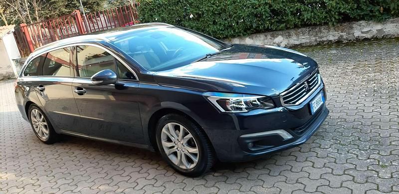Blu/azzurro Usata 2016 Peugeot 508 SW Allure Station wagon | 8500 € (Cara) - Immagine 1/4