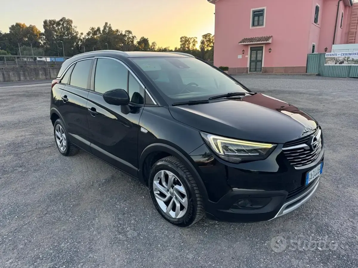 Usata Opel Crossland X Innovation 102 CV (75 kW) 2020 Marrone SUV