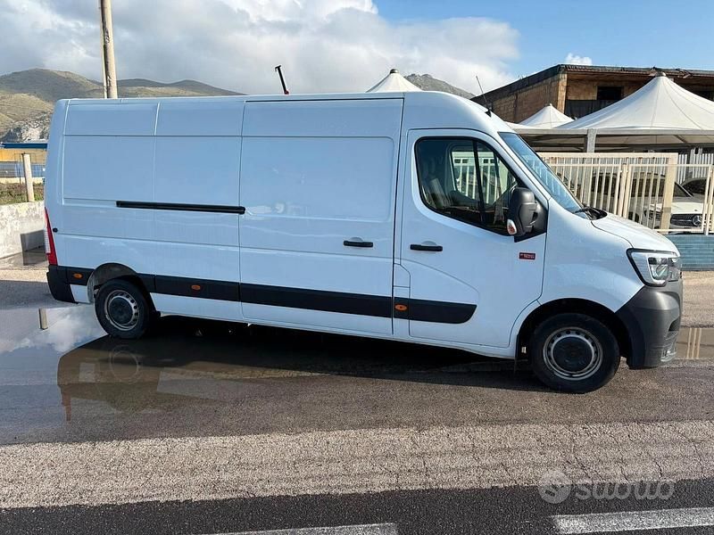 Usata Renault Master 150 CV (110 kW) 2020 Bianco Berlina