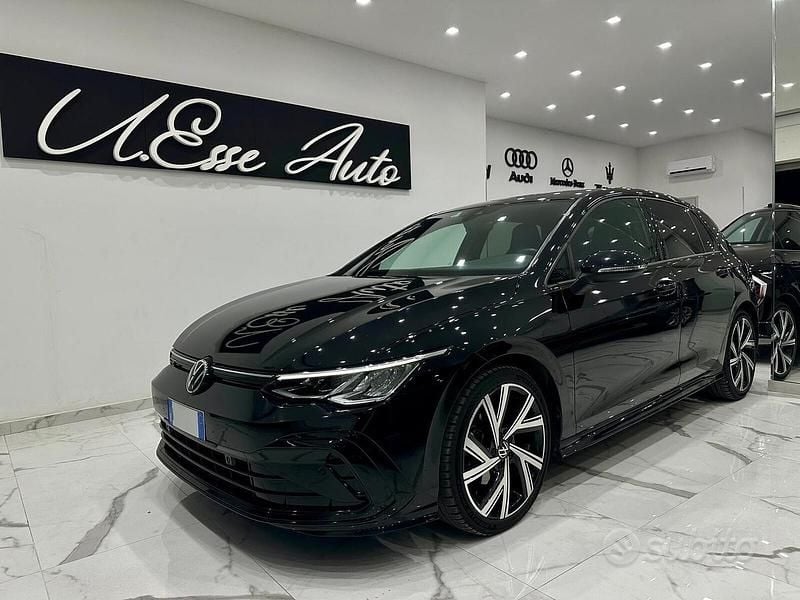 Usata VW Golf VII R-line 150 CV (110 kW) 2021 Nero Utilitaria