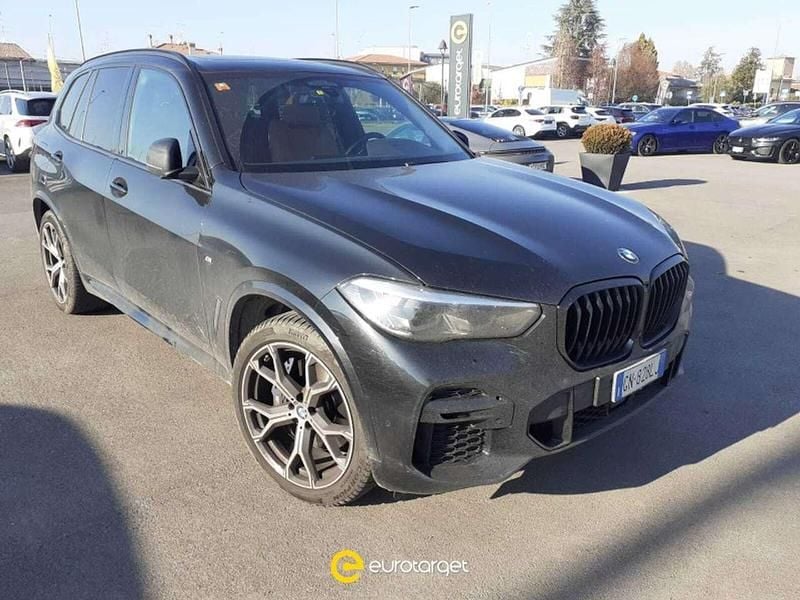 Grigio Usata 2023 BMW X5 M Sport SUV | 56.500 € (Buon prezzo) - Immagine 1/4