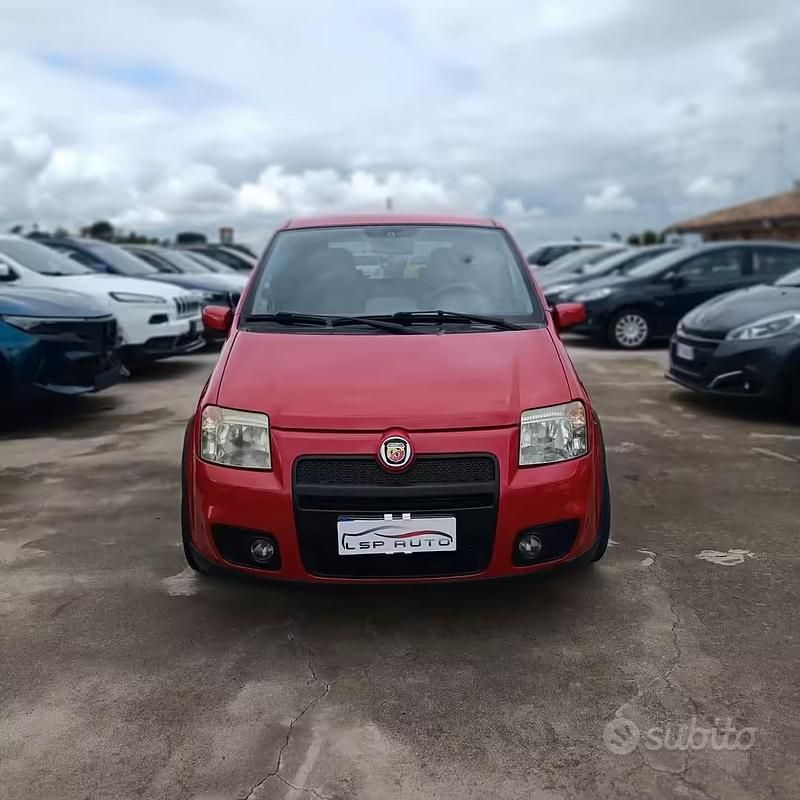 Usata Fiat Panda 100 CV (73 kW) 2008 Rosso Utilitaria