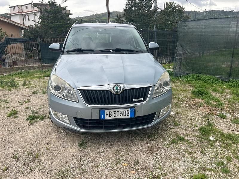 Usata Skoda Fabia GreenLine 75 CV (55 kW) 2010 Blu Station wagon