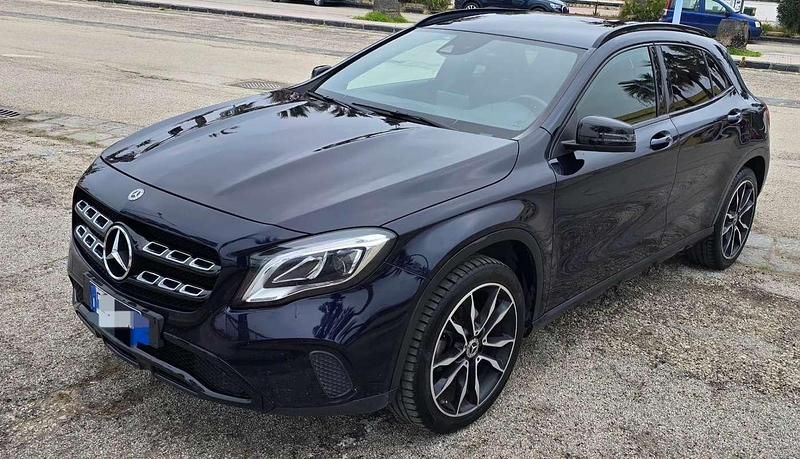 Usata Mercedes GLA200 136 CV (100 kW) 2017 SUV