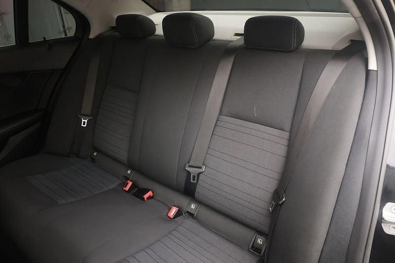 Usata Mercedes C180 116 CV (85 kW) 2017 Nero Berlina