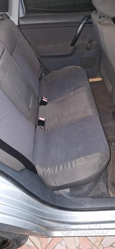 Usata VW Polo 2002 Grigio Utilitaria