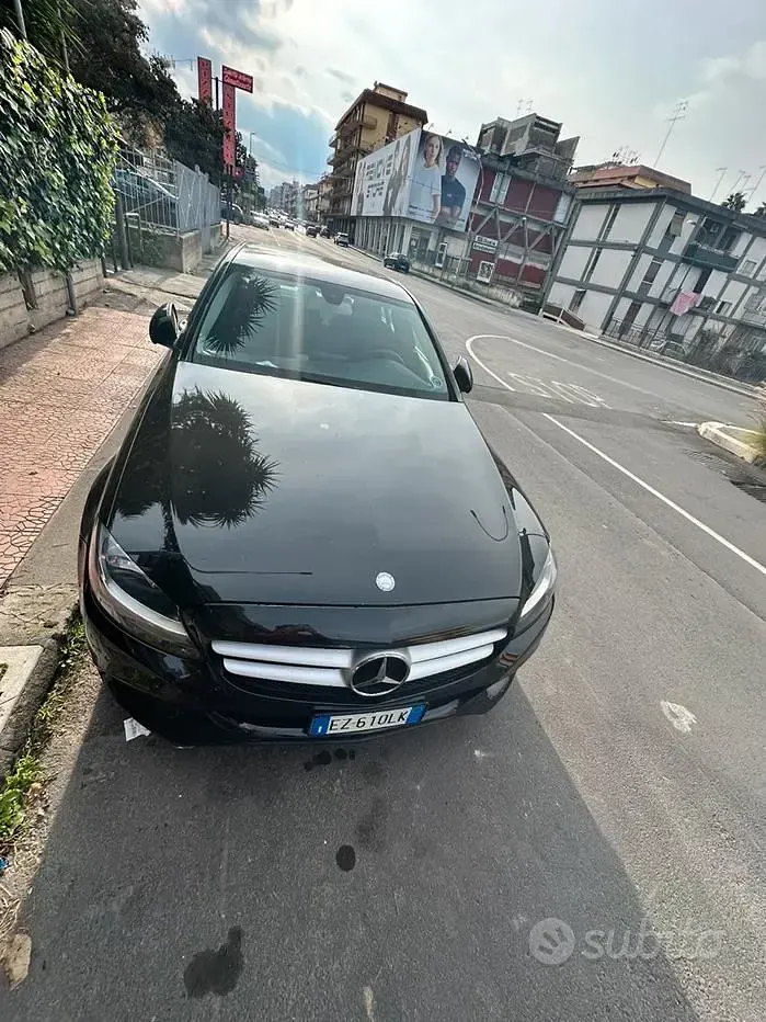 Usata Mercedes C200 136 CV (100 kW) 2015 Nero Berlina
