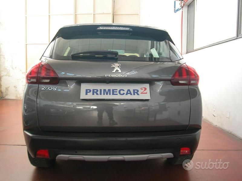 Usata Peugeot 2008 Allure 131 CV (96 kW) 2019 Grigio SUV