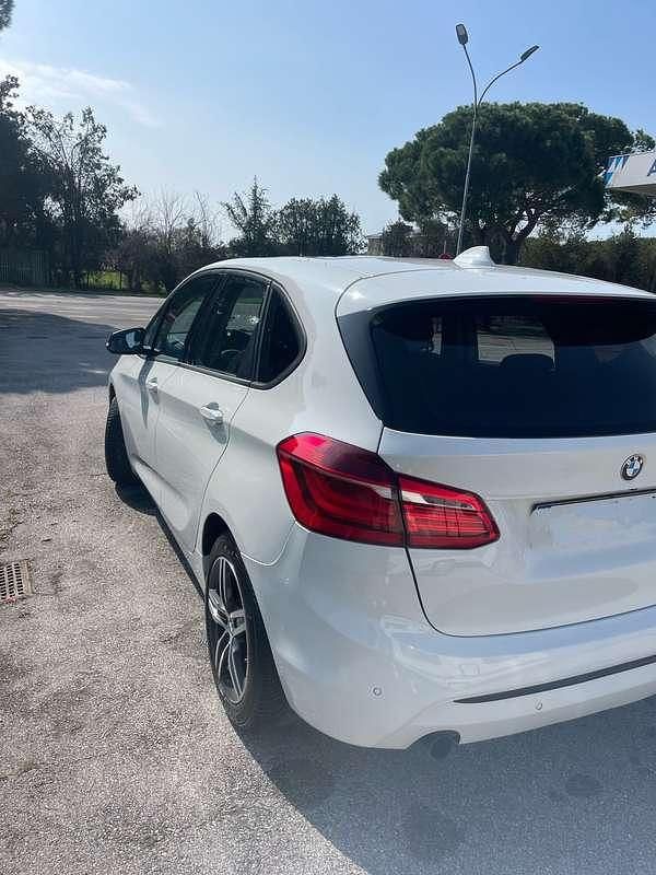 Usata BMW 220 Active Tourer Sport Line 190 CV (139 kW) 2015 Monovolume