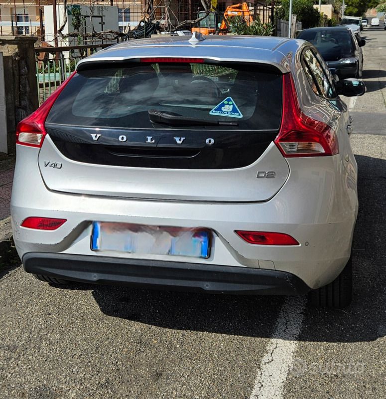 Usata Volvo V40 Kinetic 120 CV (88 kW) 2017 Grigio Station wagon