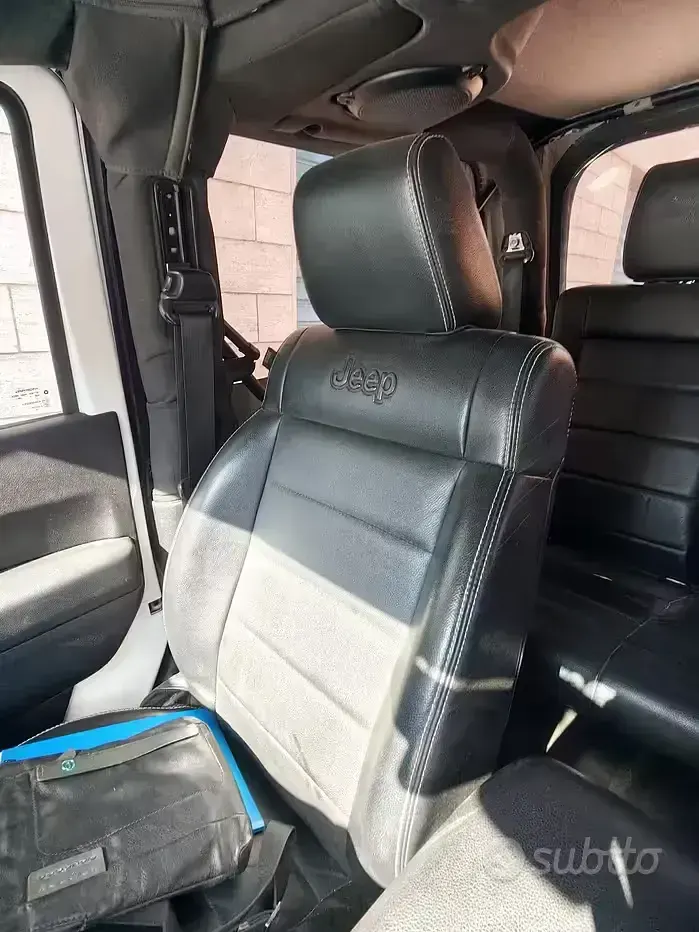 Usata Jeep Wrangler Sahara 200 CV (147 kW) 2011 SUV