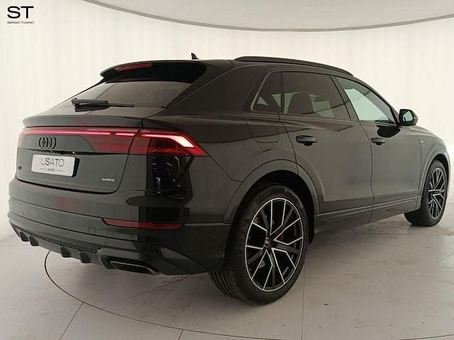 Nuova Audi Q8 S-Line 286 CV (210 kW) 2025 Grigio daytone perlato SUV