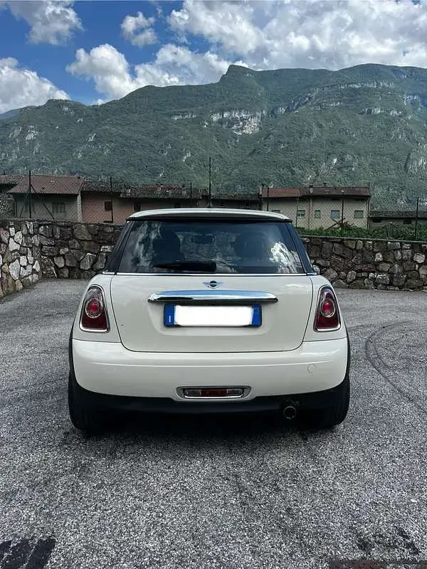 Usata Mini ONE 75 CV (55 kW) 2013 Utilitaria