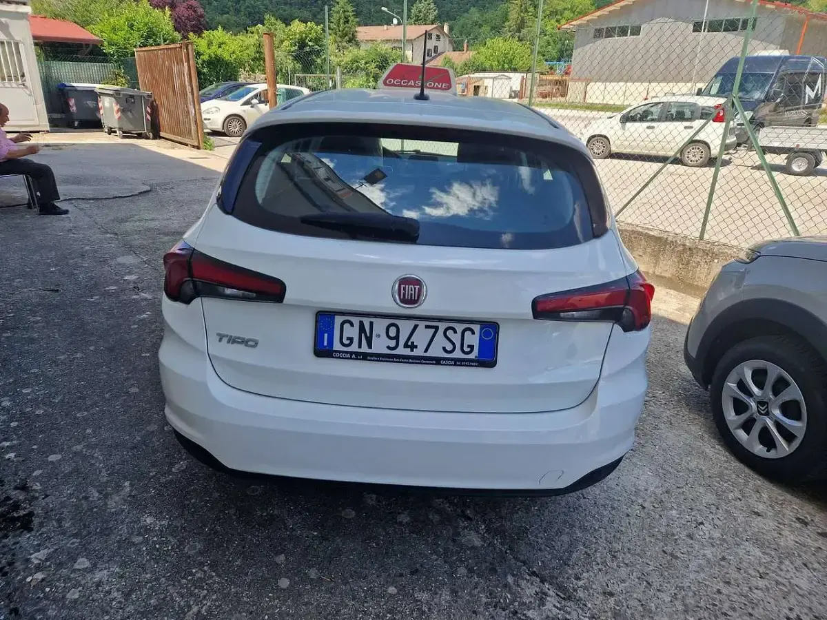 Usata Fiat Tipo 131 CV (96 kW) 2023 Bianco Station wagon