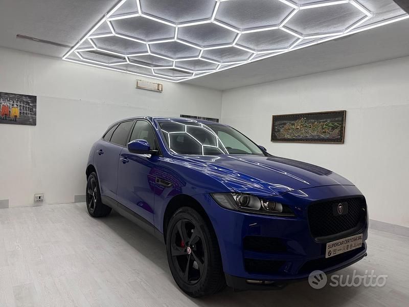 Usata Jaguar F-Pace Portfolio 180 CV (132 kW) 2018 Blu SUV