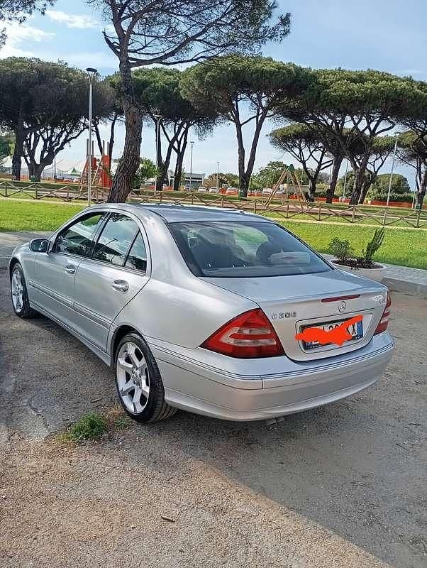 Grigio Usata 2007 Mercedes C200 Berlina | 3200 € (Ottimo prezzo) - Immagine 1/4