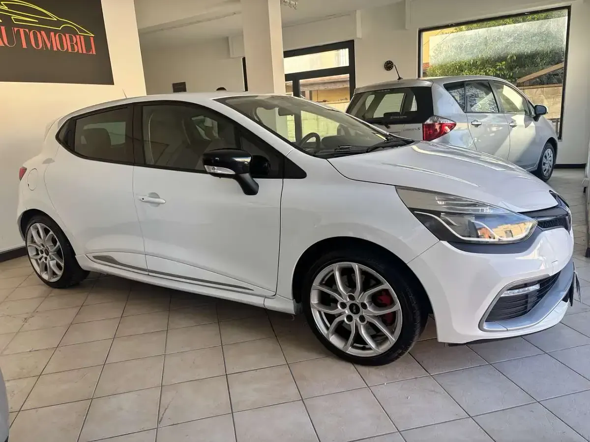 Usata Renault Clio IV R.S. 200 CV (147 kW) 2015 Other Berlina