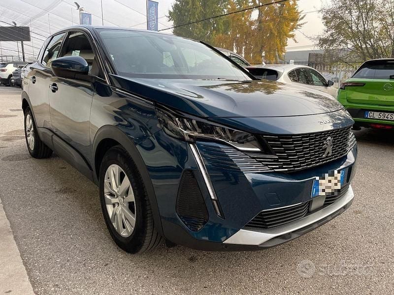 Usata Peugeot 3008 Business-Line 131 CV (96 kW) 2021 Blu metallizzato SUV
