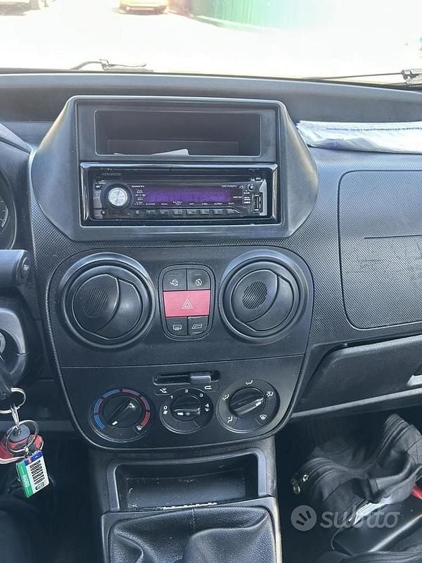 Usata Citroën Nemo 75 CV (55 kW) 2011 Nero Monovolume