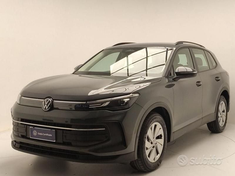 Usata VW Tiguan Life 150 CV (110 kW) 2024 Grigio SUV