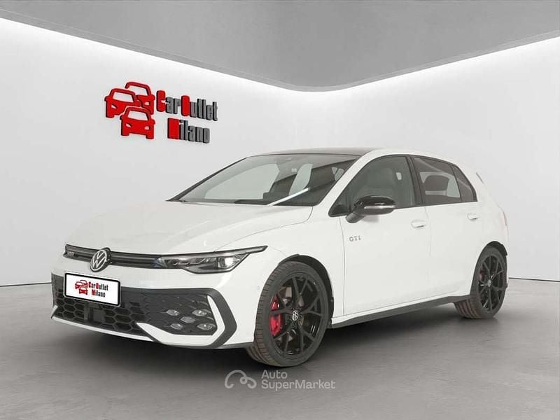 Usata VW Golf VIII GTI 265 CV (194 kW) 2025 Onyx white Berlina