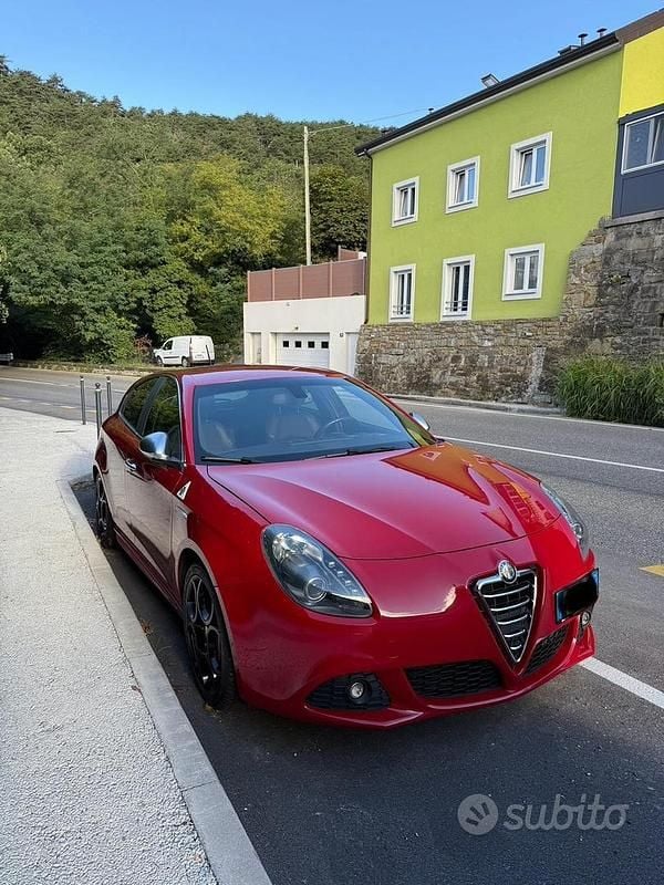Rosso Usata 2020 Alfa Romeo Giulietta Quadrifoglio Verde Due volumi | 19.450 € (Buon prezzo) - Immagine 1/4