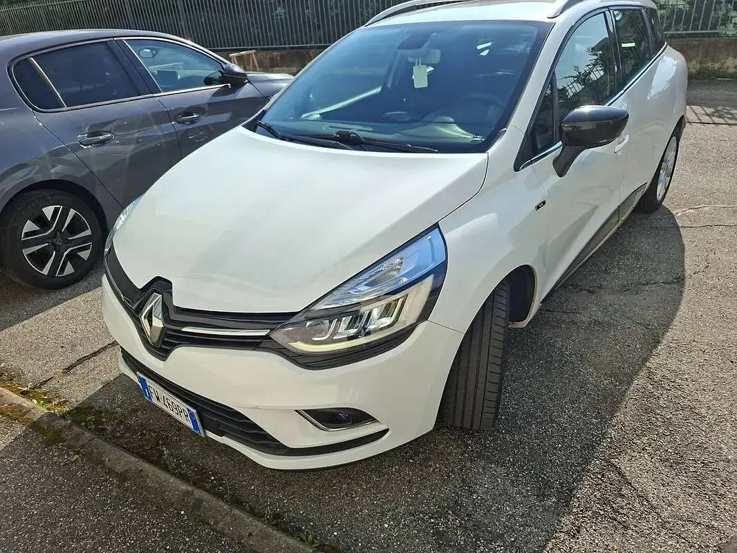 Usata Renault Clio Life 75 CV (55 kW) 2019 Bianco Furgone