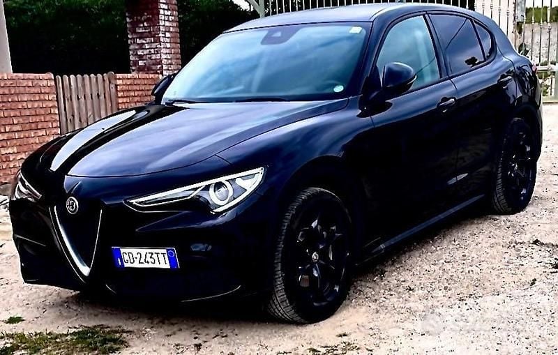 Usata Alfa Romeo Stelvio 190 CV (139 kW) 2020 Nero SUV