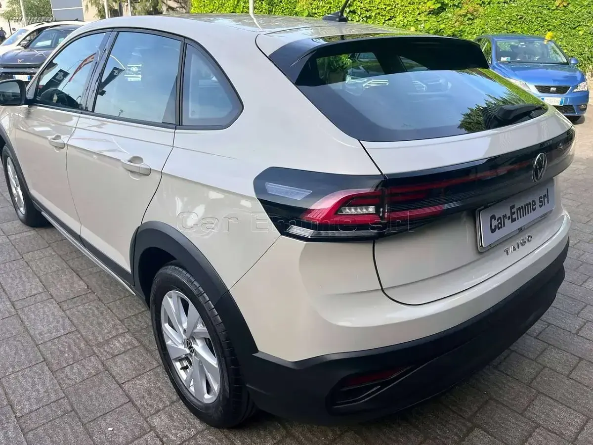 Usata VW Taigo Life 110 CV (80 kW) 2024 Ascot grey SUV