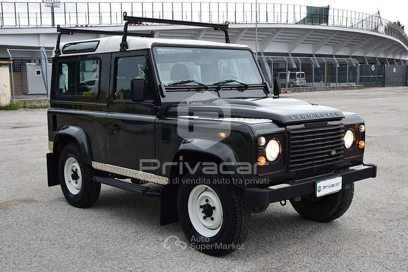 Usata Land Rover Defender S 122 CV (89 kW) 2008 Verde Station wagon