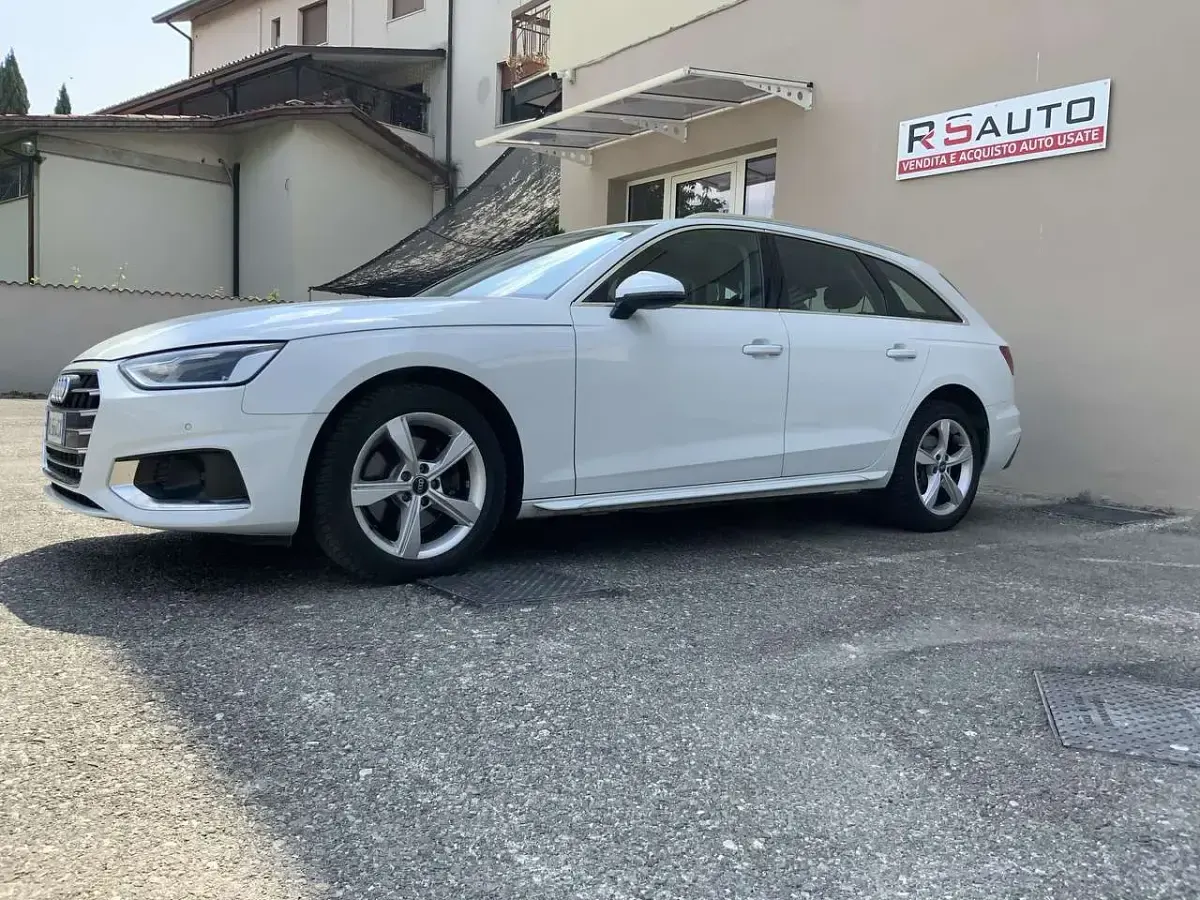 Usata Audi A4 Advanced Plus 163 CV (119 kW) 2022 Bianco Station wagon