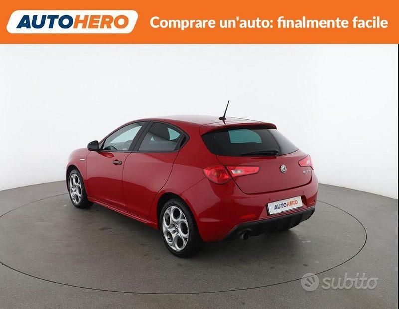 Usata Alfa Romeo Giulietta Super 120 CV (88 kW) 2017 Rosso Utilitaria