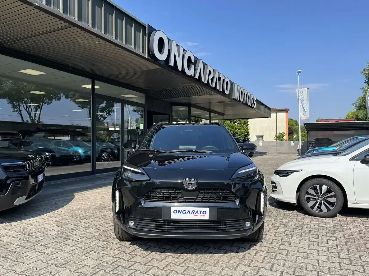 Nuova Toyota Yaris Cross Trend 116 CV (85 kW) 2026 Nero SUV