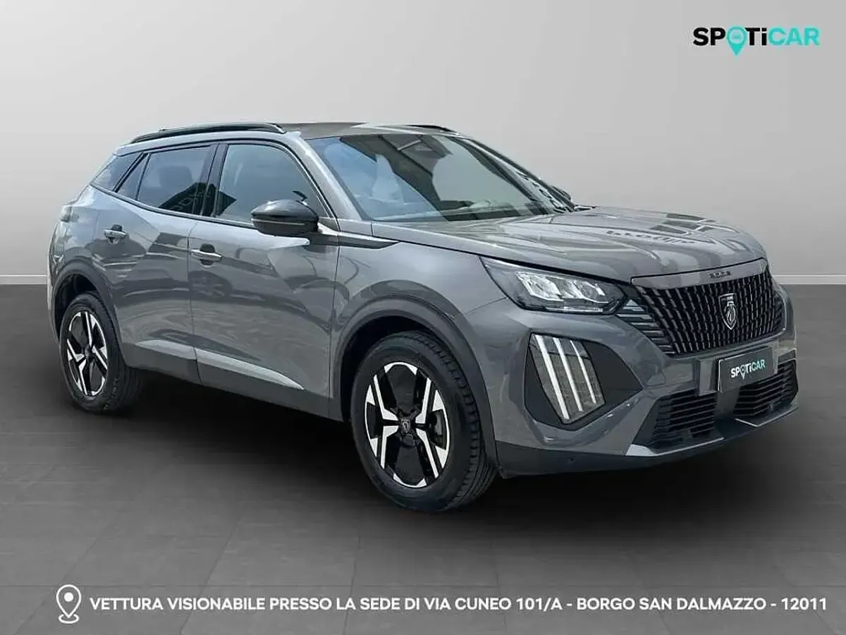 Usata Peugeot 2008 Allure 101 CV (74 kW) 2025 Grigio SUV