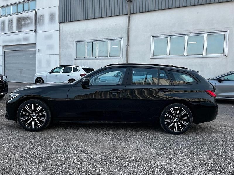 Usata BMW 318 149 CV (109 kW) 2021 Nero Station wagon