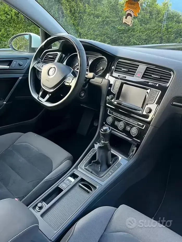 Usata VW Golf VII Highline 105 CV (77 kW) 2015 Bianco Berlina