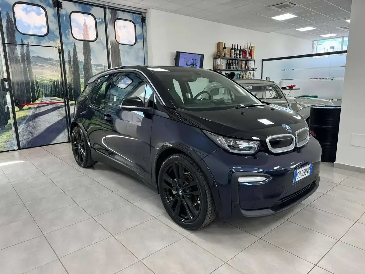 Usata BMW i3 75 kW (102 CV) 2021 Blu/azzurro Utilitaria