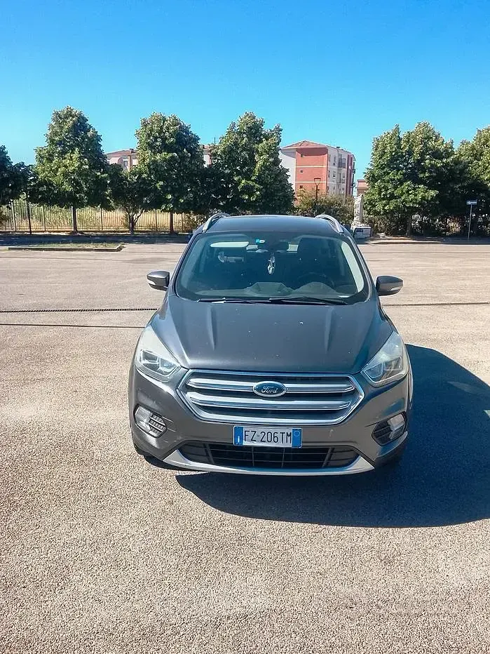 Usata Ford Kuga 120 CV (88 kW) 2020 SUV