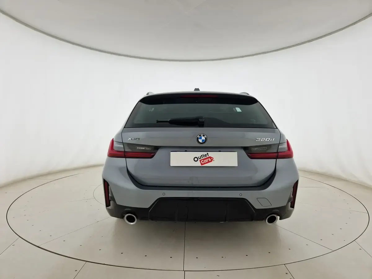 Usata BMW 320e M Sport 2024 Grigio Station wagon